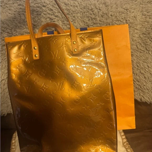 Louis Vuitton Gold Tote Bag - Picture 2 of 11